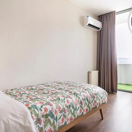 4+1 Location With Pool Apartamento