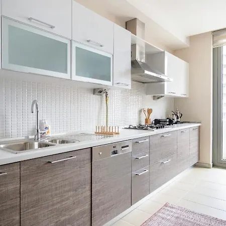 Apartamento 4+1 Location With Pool